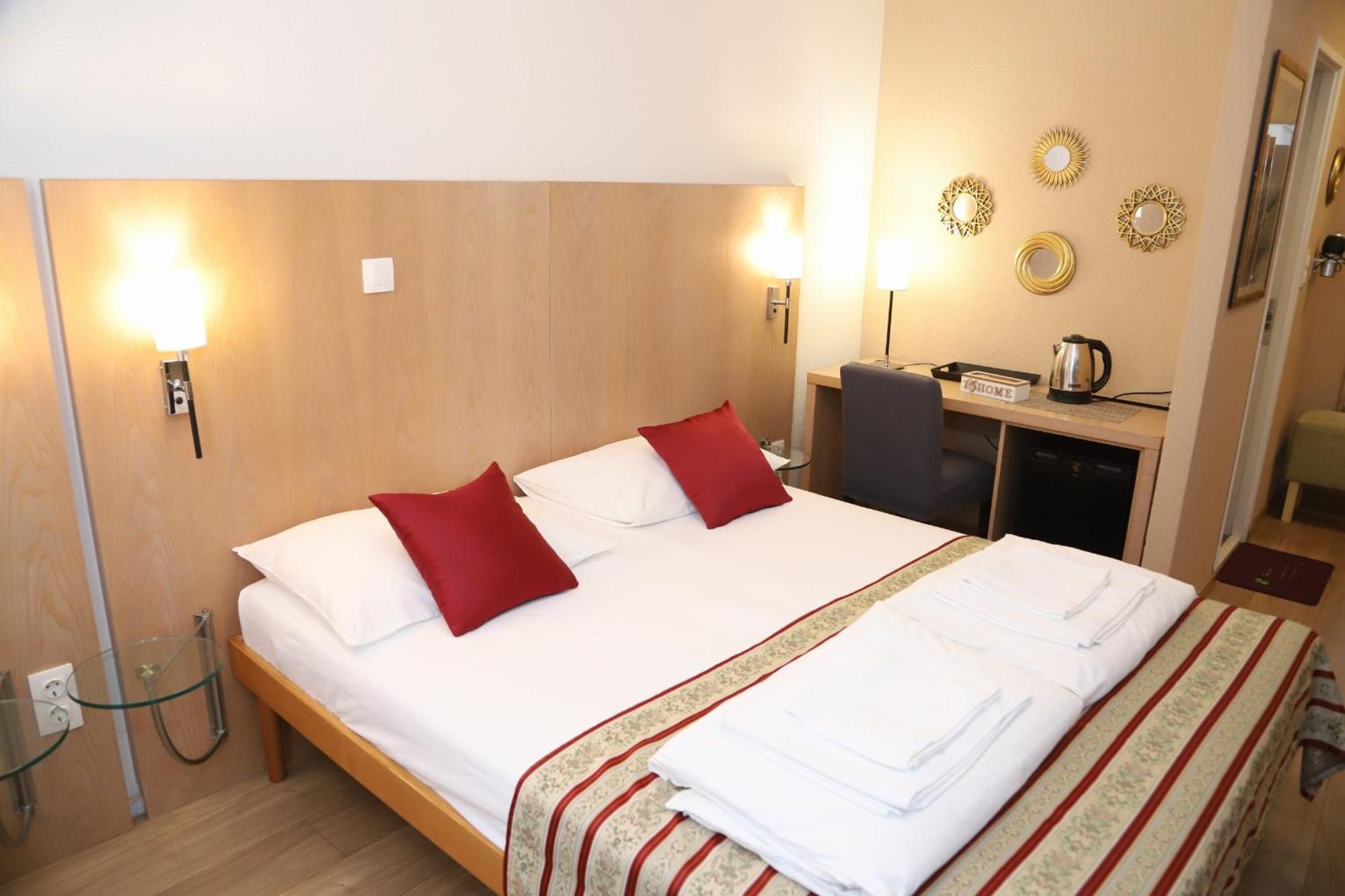 Villa Deny Mostar - With Free Parking Quarto foto
